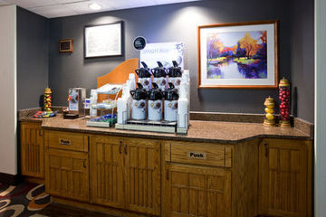 Holiday Inn Express Hotel & Suites Worthington