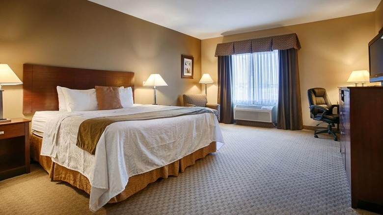 Hotel Best Western Montezuma Inn  Suites