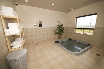 Holiday Inn Express Hotel & Suites Slave Lake