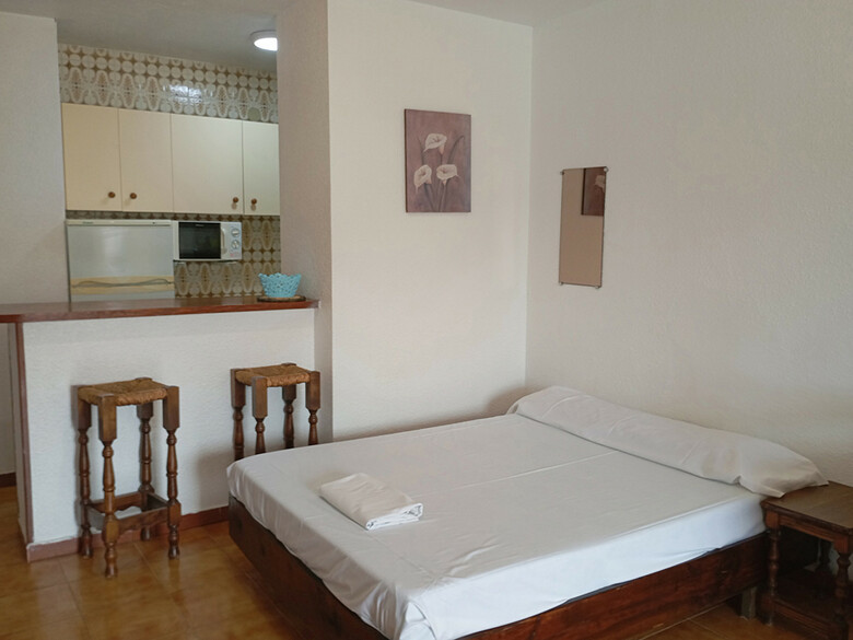 Apartamentos Pe�ismar I Y II 3000