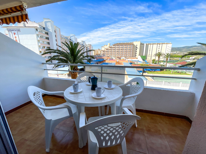 Apartamentos Pe�ismar I Y II 3000