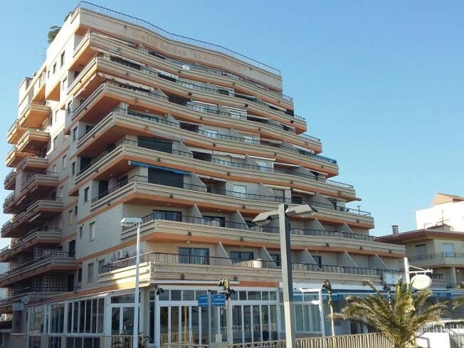 Apartamentos Bernat Pie De Playa 3000