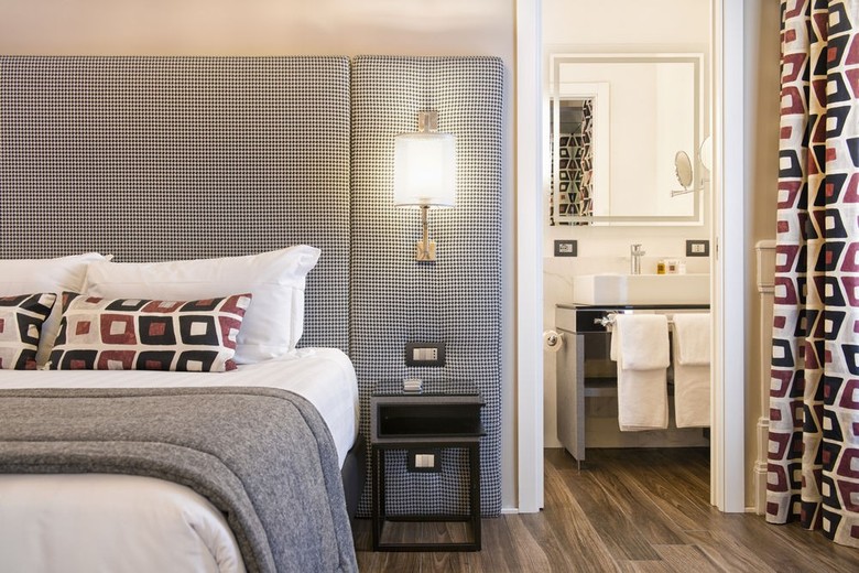 Hotel The Independent Suites