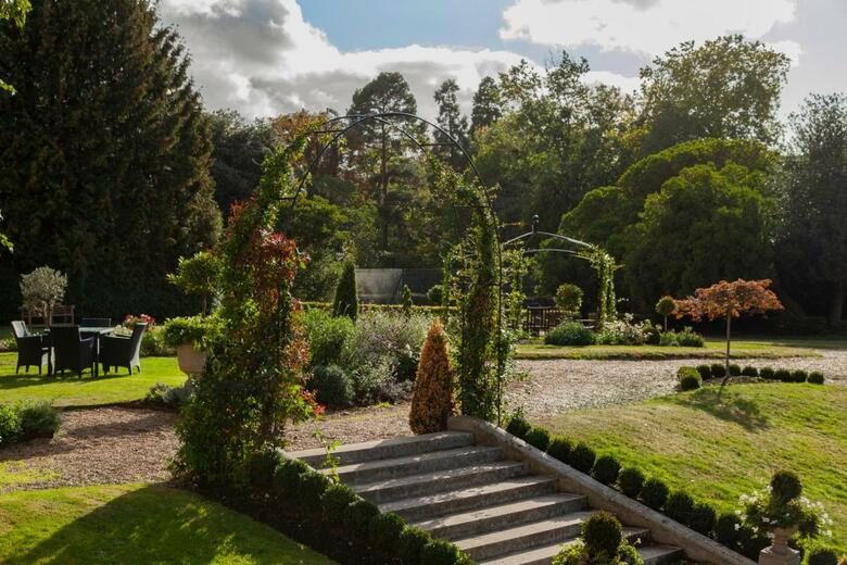 Oatlands Park Hotel