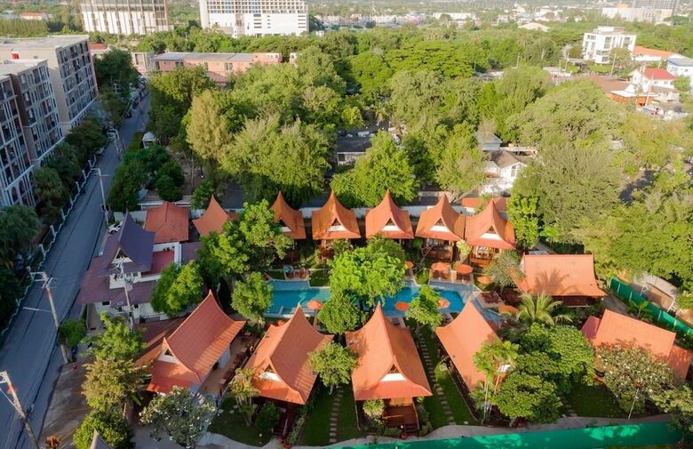 Hotel Baan Duangkaew Resort