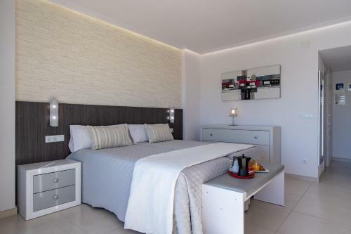Alicante Skylights Apartments
