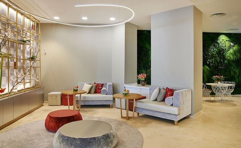 Hotel NH Collection Marseille