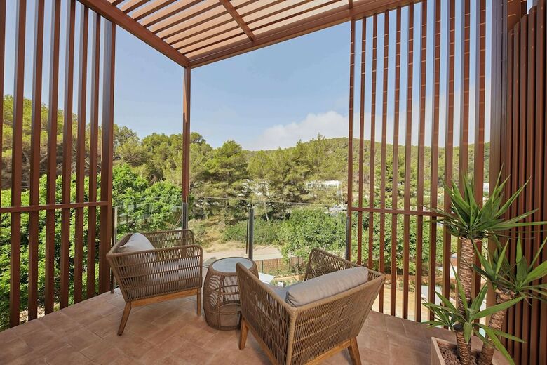 The Club Cala San Miguel Hotel Ibiza, Curio Collection By Hilton, Adults Only
