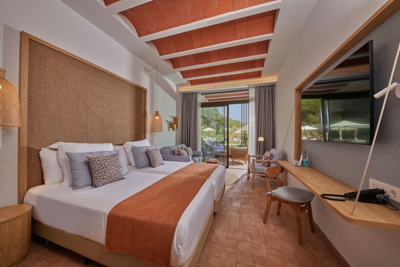 The Club Cala San Miguel Hotel Ibiza, Curio Collection By Hilton, Adults Only