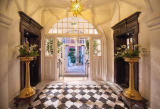 Hotel The Lalit London