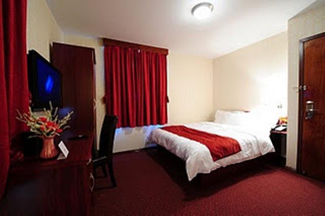 Americas Best Value Inn Mayor Hotel
