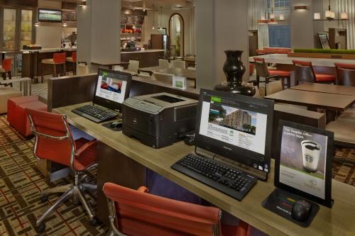 Hotel Courtyard By Marriott Downtown