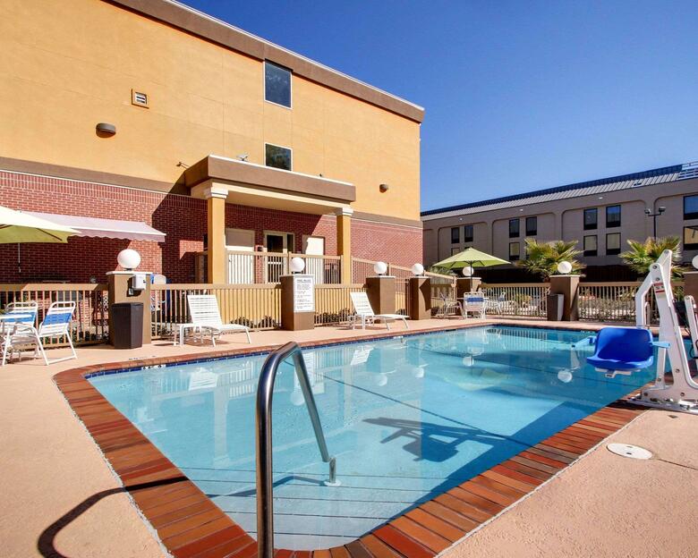 Hotel Comfort Suites Biloxi