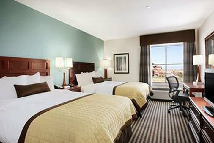 Hotel *baymont Inn & Suites* Duplicate