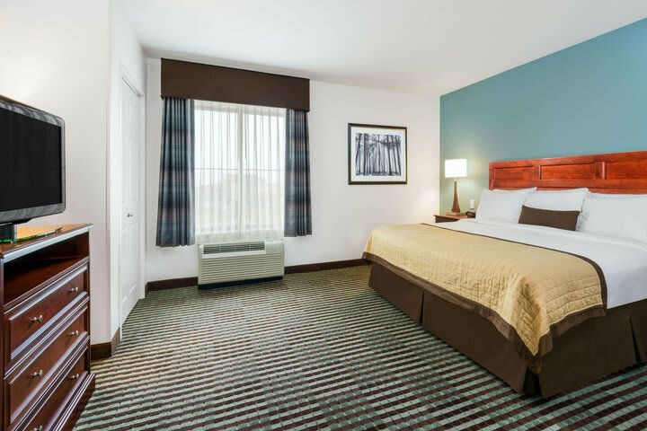 Hotel *baymont Inn & Suites* Duplicate