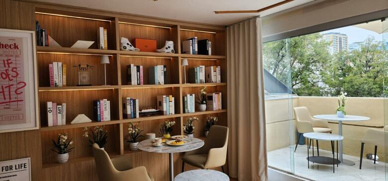 Hotel Residence L Heritage Tennyson By Bluebay
