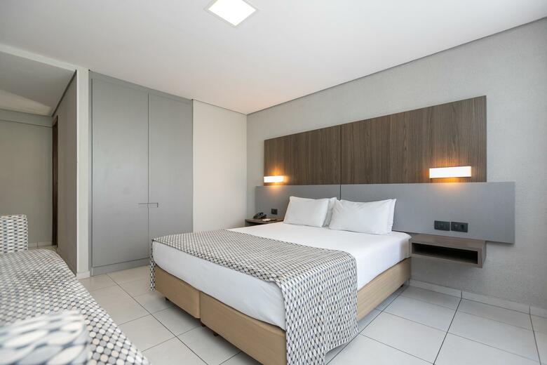 Hotel Harbor Self Saint Emilion
