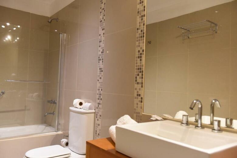Hotel Howard Johnson Resort And Spa Escobar