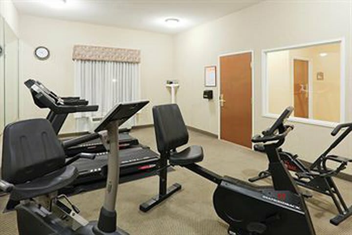 Holiday Inn Express Hotel & Suites Auburn
