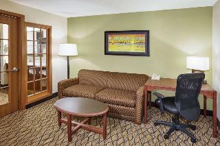 Hotel Americinn By Wyndham Sheboygan