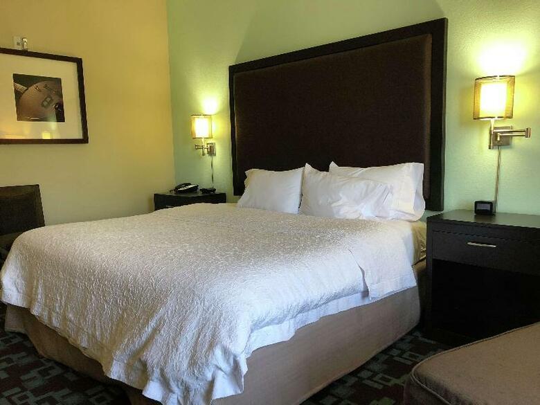 Hotel Hampton Inn  Suites Nashville @ Opryland