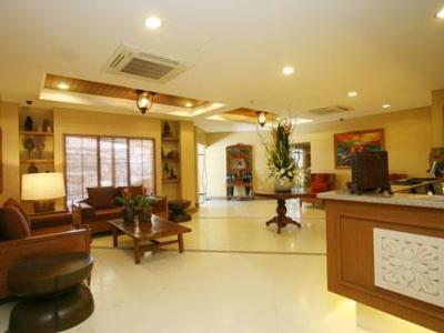 Hotel Crown Regency Prince Resort