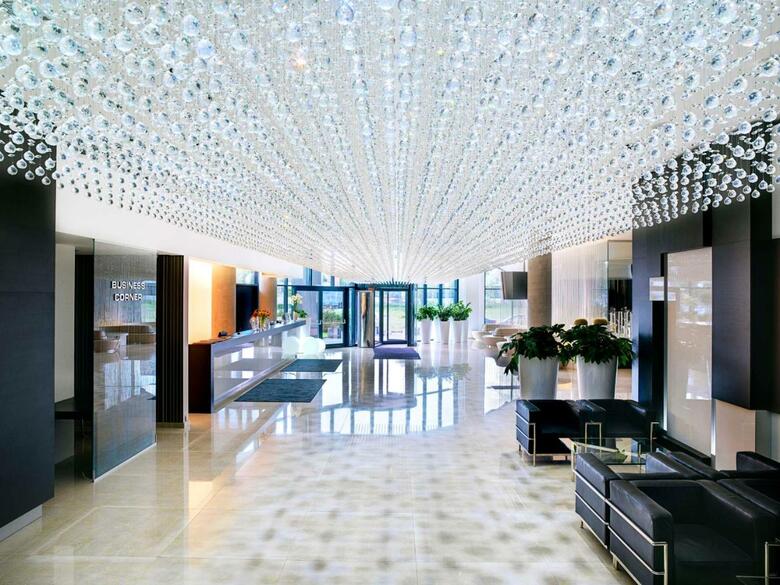 Hotel NH Bratislava Gate One