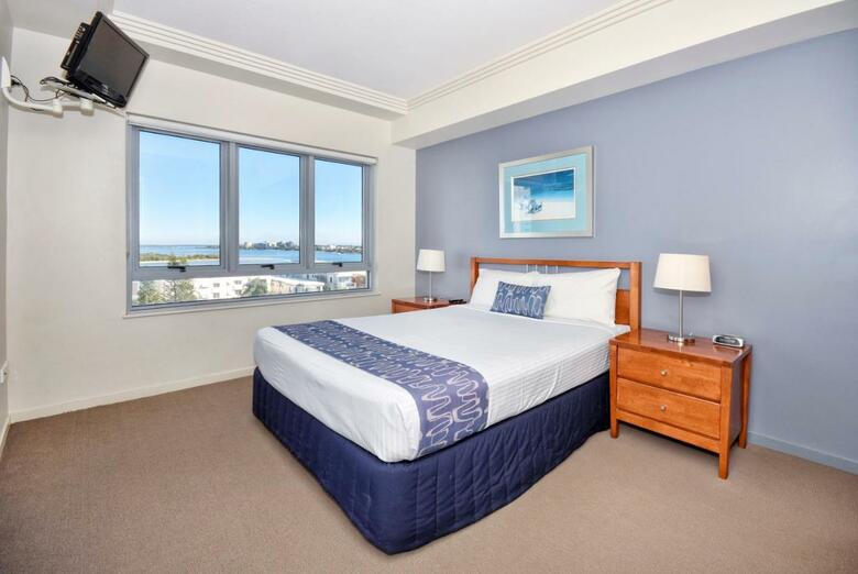 Hotel Pumicestone Blue
