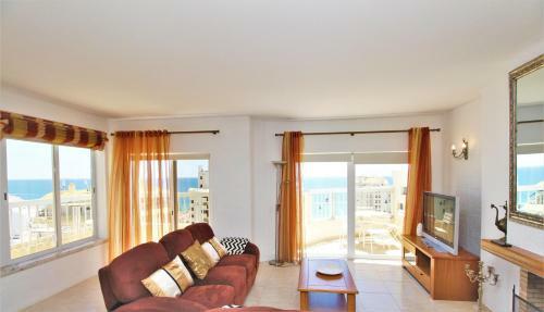 Topfloor Apartment With Exclusive Sea View