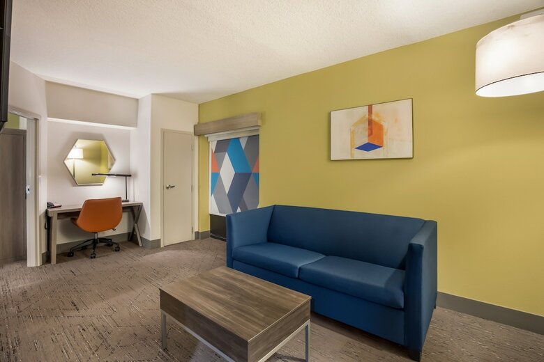 Holiday Inn Express Hotel & Suites Perry