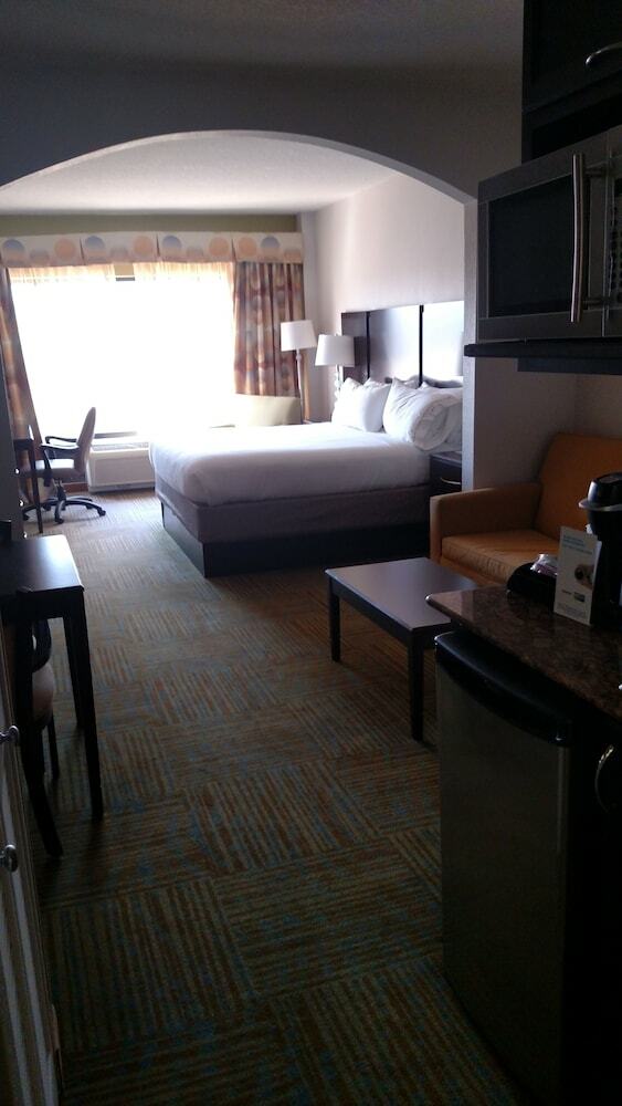 Holiday Inn Express Hotel & Suites Perry
