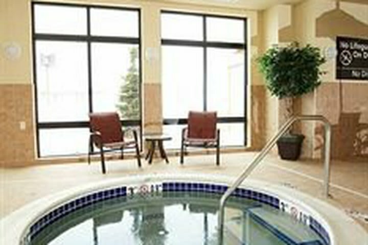 Hotel Hampton Inn Fairmont