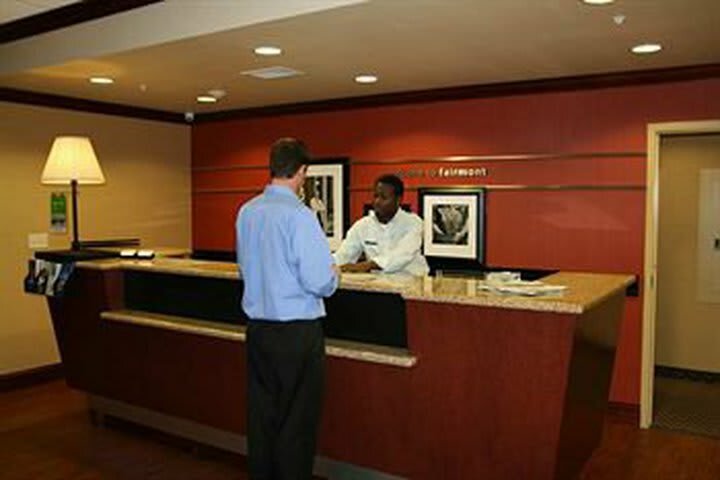 Hotel Hampton Inn Fairmont