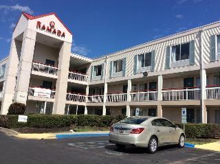 Hotel Ramada Coliseum/greensboro