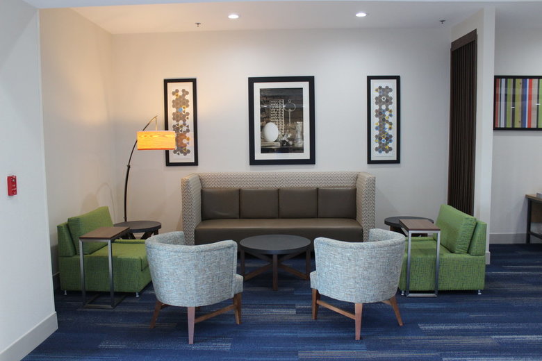 Holiday Inn Express Hotel & Suites Mansfield
