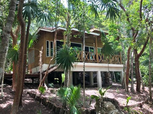 Lodge Private Cabin In Bacalar With Your Own Deck!