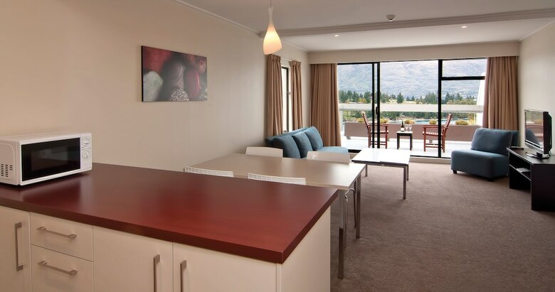 Copthorne Hotel & Apartments Queenstown Lakeview