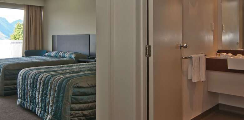 Copthorne Hotel & Apartments Queenstown Lakeview