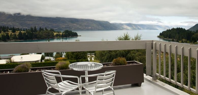 Copthorne Hotel & Apartments Queenstown Lakeview