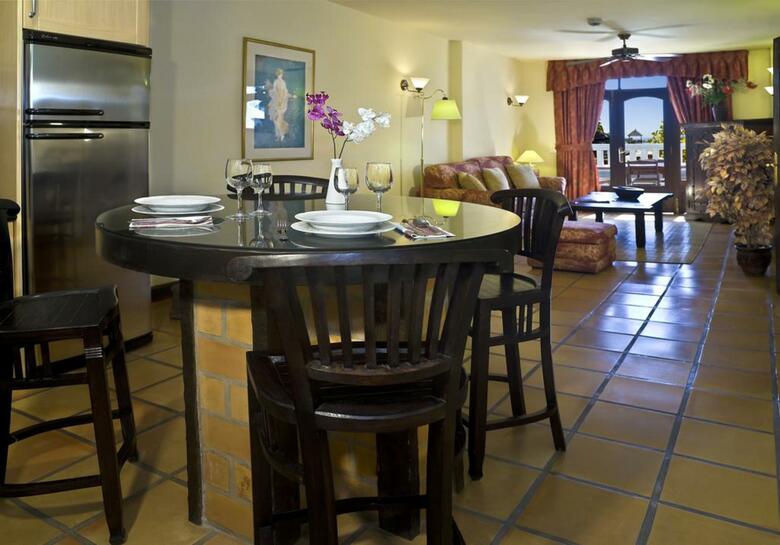 Hotel Regency Country Club