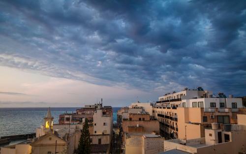 Sea View Apartment Marsalforn