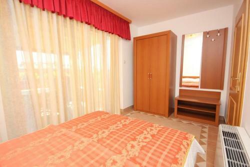 Apartment Cres 7985h