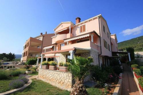 Apartment Cres 7985h