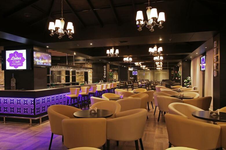 Park Regis Lotus Hotel