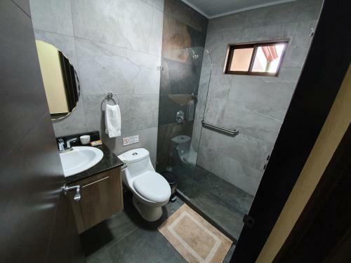 Hotel Suites Merlyn Airport