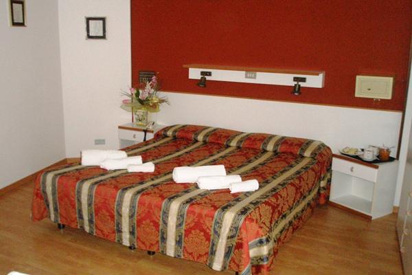 Hotel American