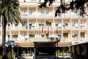 Hotel Moon Valley