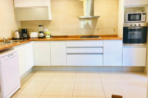 Casa Bodeguero Metros Aristides!