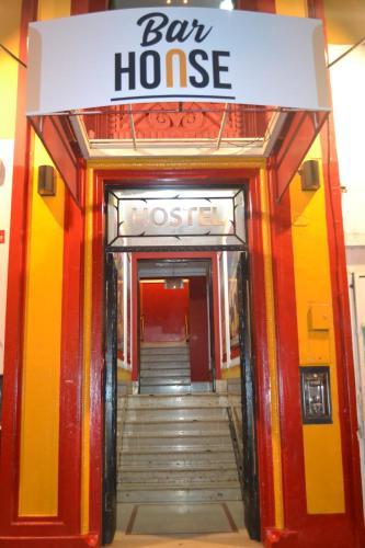 Hostel Bar House