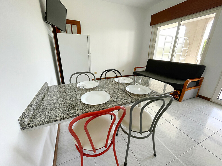Apartamentos Revo Salinas 3000